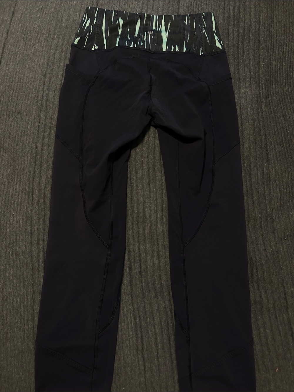 lululemon athletica navy blue black Leggings with Mint-Patterned Waistband